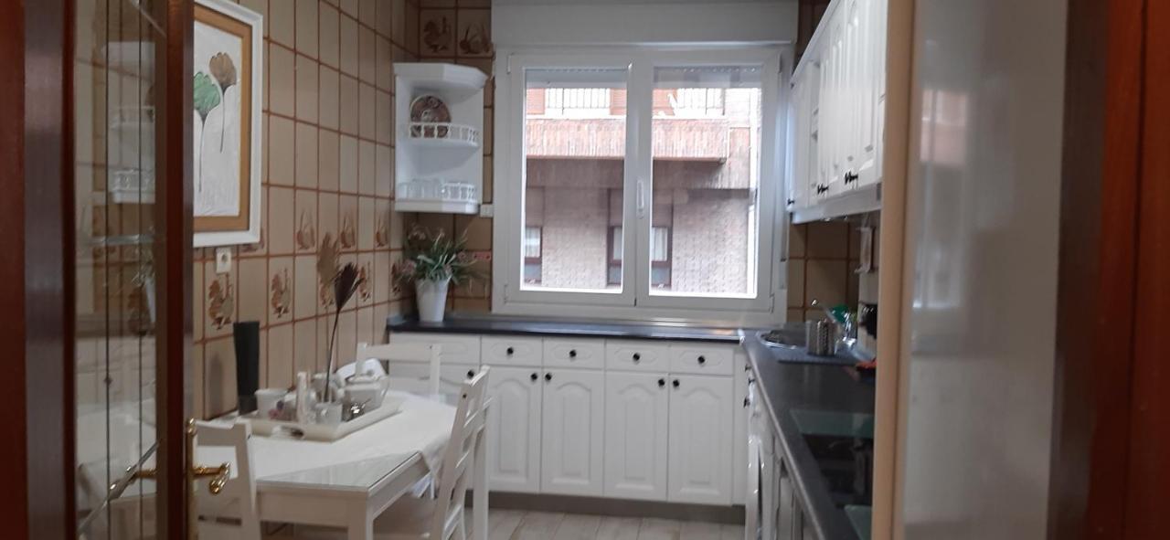 Apartamento Costa Vasca Las Arenas Getxo Eksteriør bilde